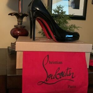 Christian louboutin New Simple pump